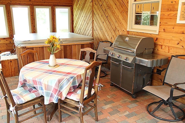 1020 Windy Ridge Dr, Sparta, MI 49345