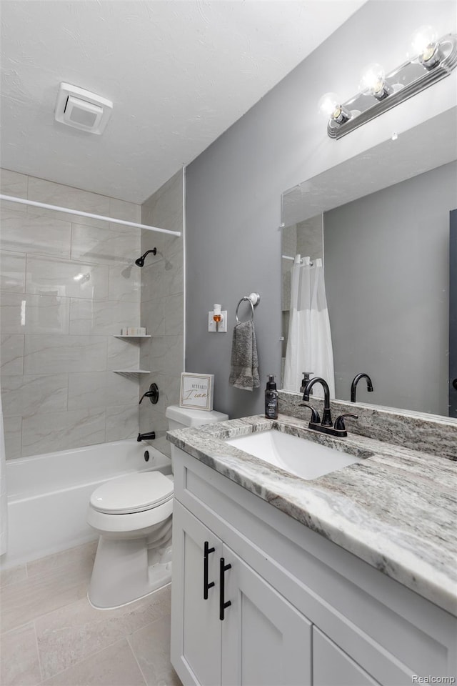 14671 Labelle St, Oak Park, MI 48237 - full bath featuring vanity and shower / tub combo