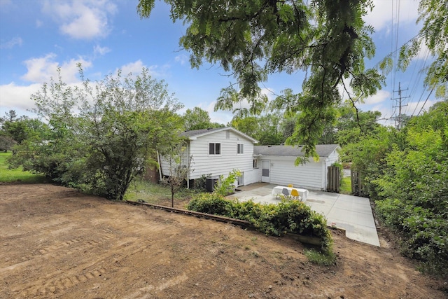 2362 Georgetown Blvd, Ann Arbor, MI 48105 - back of house with a patio