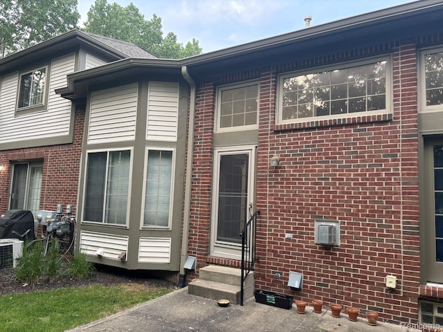 44700 Heather Ln, Canton, MI 48187 - view of front facade with entry steps and brick siding