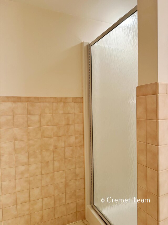 4074 Grandview Ter SW, Grandville, MI 49418 - bathroom with a shower stall
