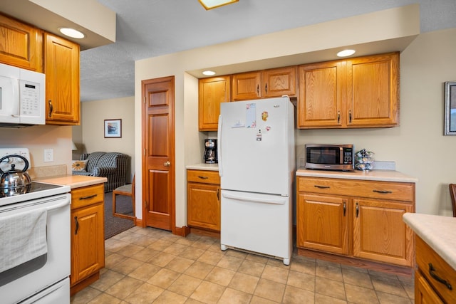 533 S Lake Shore Dr, Lake Leelanau, MI 49653