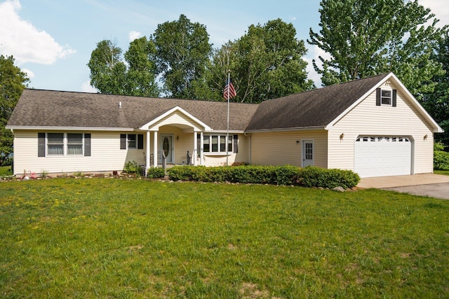 533 S Lake Shore Dr, Lake Leelanau, MI 49653