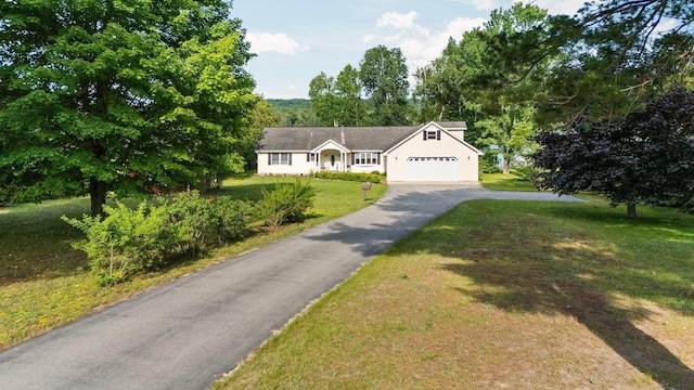 533 S Lake Shore Dr, Lake Leelanau, MI 49653