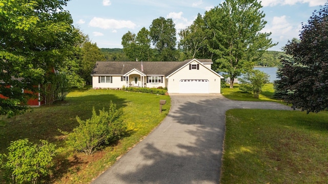 533 S Lake Shore Dr, Lake Leelanau, MI 49653