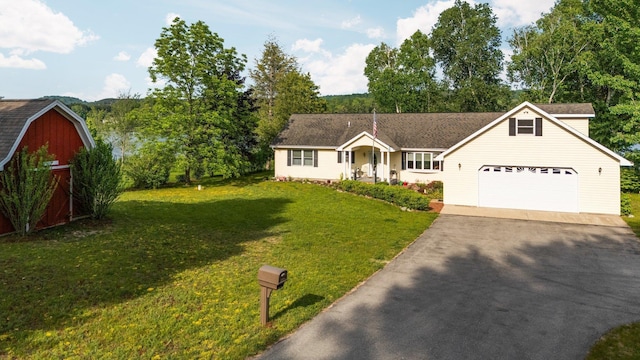 533 S Lake Shore Dr, Lake Leelanau, MI 49653