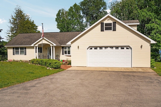 533 S Lake Shore Dr, Lake Leelanau, MI 49653