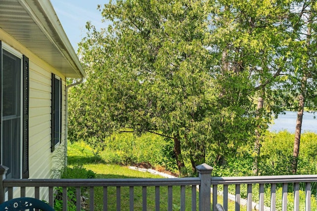 533 S Lake Shore Dr, Lake Leelanau, MI 49653