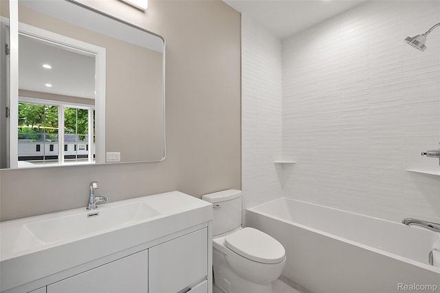 345 Kimberly St, Birmingham, MI 48009 - bathroom featuring vanity, bathtub / shower combination, and recessed lighting