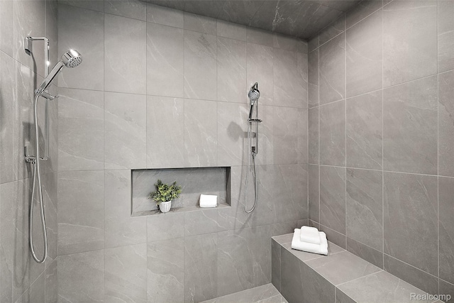 345 Kimberly St, Birmingham, MI 48009 - bathroom featuring tiled shower