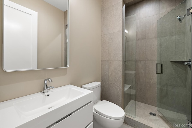 345 Kimberly St, Birmingham, MI 48009 - bathroom featuring a shower stall and vanity