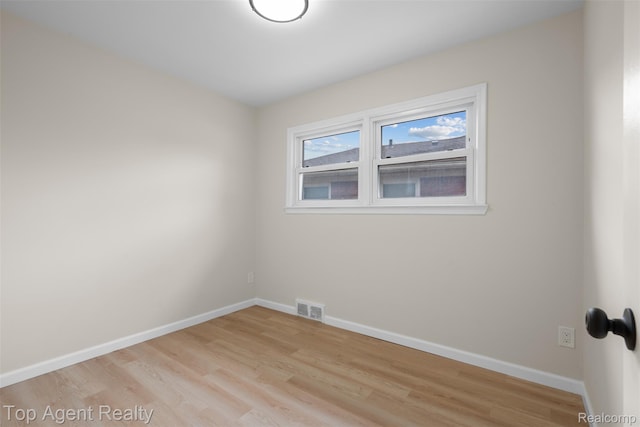 19005 Lister Ave, Eastpointe, MI 48021 - empty room featuring light wood finished floors