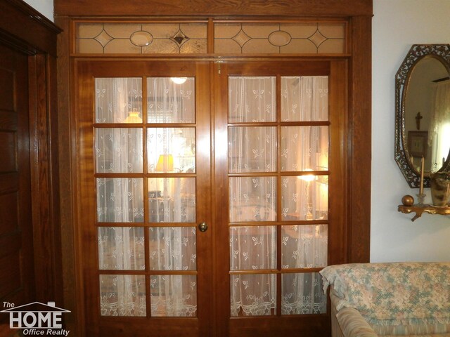 203 E King St, Owosso, MI 48867 - photo 6