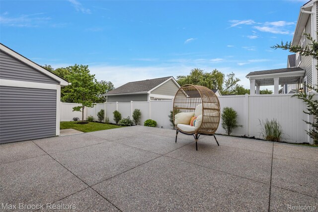 4260 Kent Rd, Royal Oak, MI 48073 - fenced backyard featuring a patio