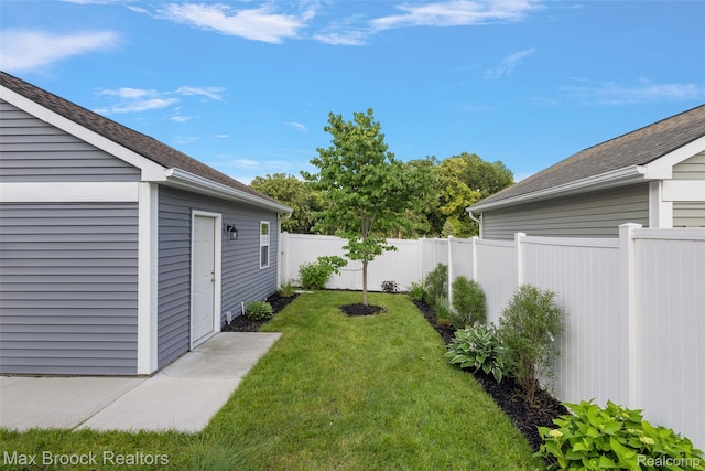4260 Kent Rd, Royal Oak, MI 48073 - view of yard