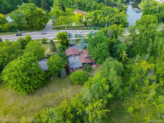 4665 W Maple Rd, Bloomfield Hills, MI 48301
