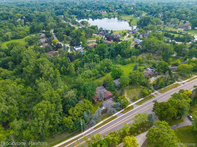 4665 W Maple Rd, Bloomfield Hills, MI 48301
