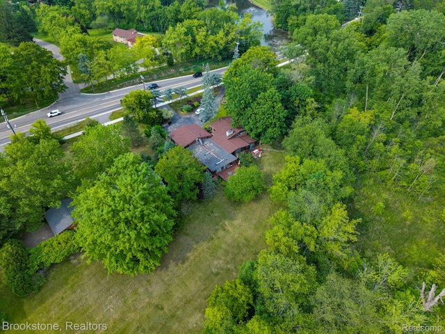 4665 W Maple Rd, Bloomfield Hills, MI 48301
