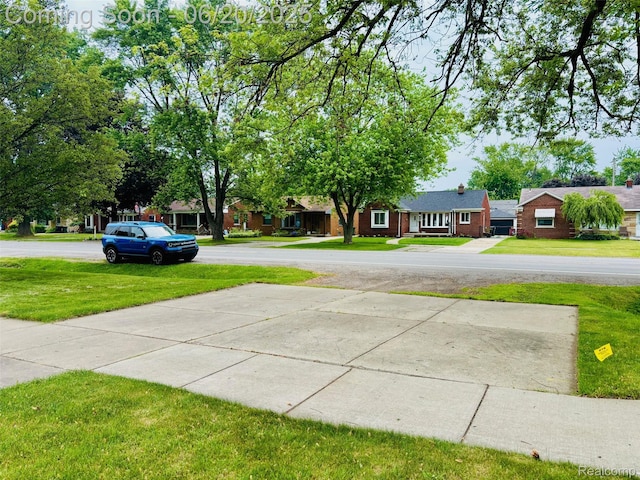 9396 Allen Rd, Allen Park, MI 48101 - view of grassy yard with a residential view