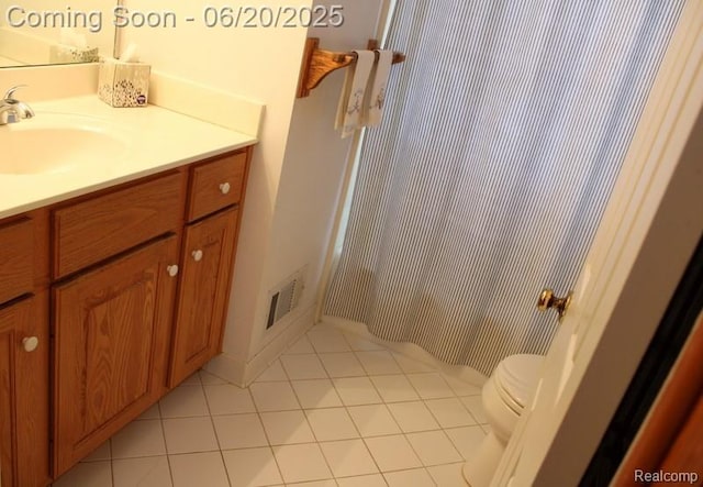 9396 Allen Rd, Allen Park, MI 48101 - full bathroom featuring vanity, tile patterned flooring, and a shower with curtain