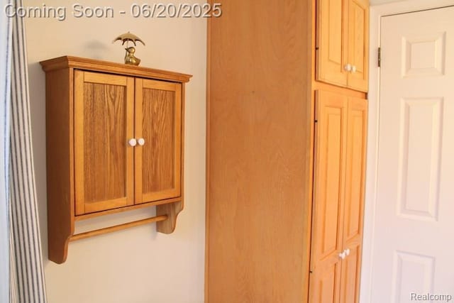 9396 Allen Rd, Allen Park, MI 48101 - detailed view