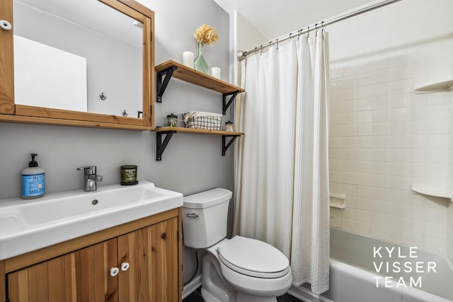 1624 Boston St SE, Grand Rapids, MI 49506 - bathroom with vanity and shower / tub combo