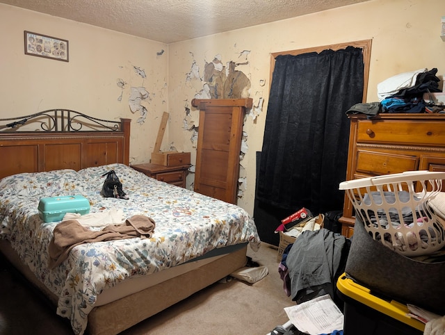 197 E Cedar Rd, Twin Lake, MI 49457 - bedroom featuring a textured ceiling and carpet