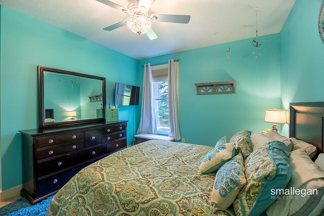 3440 Monterey Hills Dr NE, Grand Rapids, MI 49525 - bedroom featuring a ceiling fan