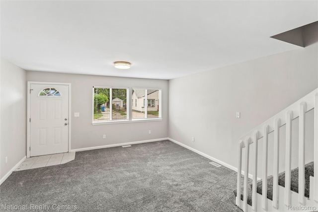 7220 Dodge Ave, Warren, MI 48091 - entrance foyer with carpet flooring and baseboards