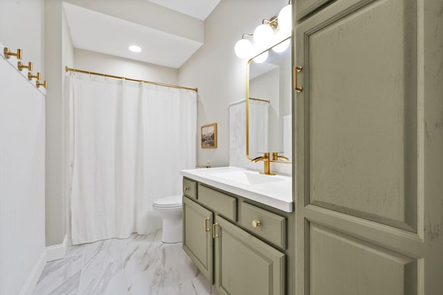 1255 White Pine Dr SW, Grand Rapids, MI 49534 - full bath with vanity, marble look tiles, and curtained shower