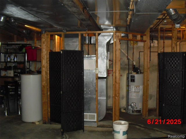 27363 Lilly Ct, Trenton, MI 48183 - utilities with water heater