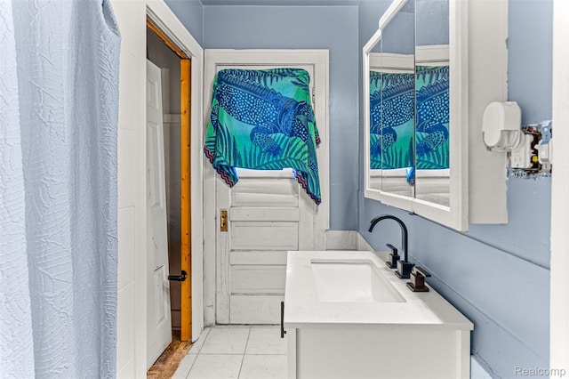 6842 Jonathon St, Dearborn, MI 48126 - full bath with vanity