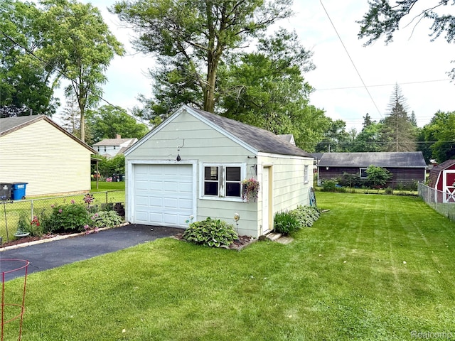 35717 Columbia Ave, Westland, MI 48186 - detached garage with driveway