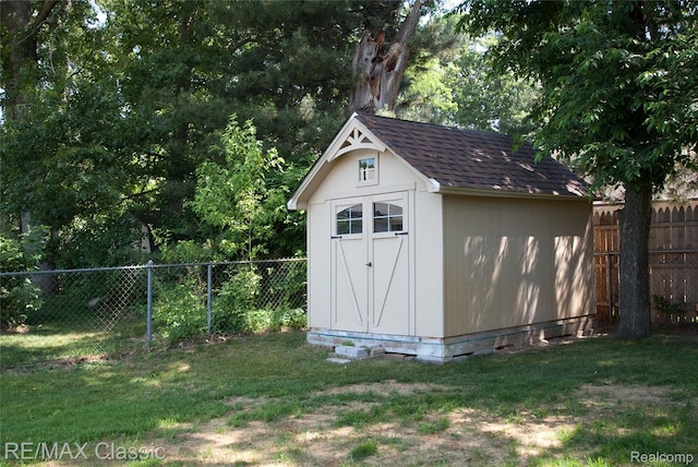 5280 Weston Ct, Commerce Twp, MI 48382 - view of shed featuring a fenced backyard