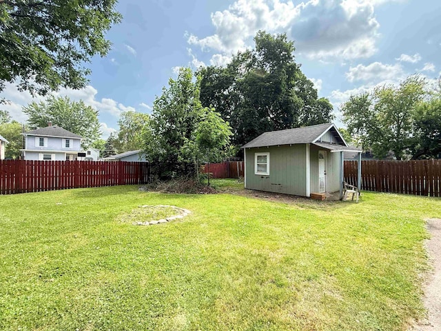 512 E Main St, Owosso, MI 48867 - fenced backyard with a shed