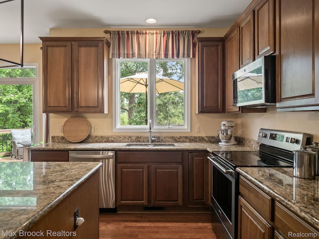 6144 Strawberry Cir, Commerce Twp, MI 48382 - photo 20