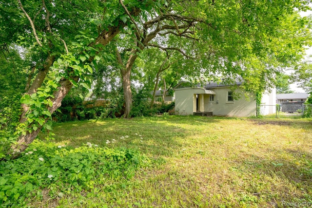 21890 Sharkey St, Clinton Township, MI 48035 - view of yard