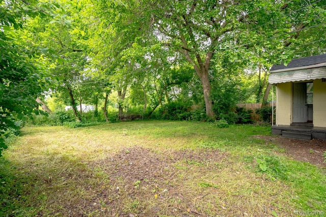 21890 Sharkey St, Clinton Township, MI 48035 - view of grassy yard