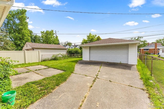 7420 Colonial St, Dearborn Heights, MI 48127 - view of detached garage