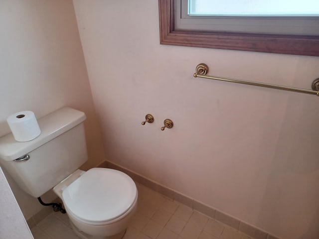 46817 Barbara Dr, Macomb, MI 48044 - bathroom with toilet
