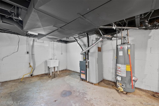 26389 Annapolis St, Dearborn Heights, MI 48125 - unfinished below grade area featuring gas water heater and heating unit