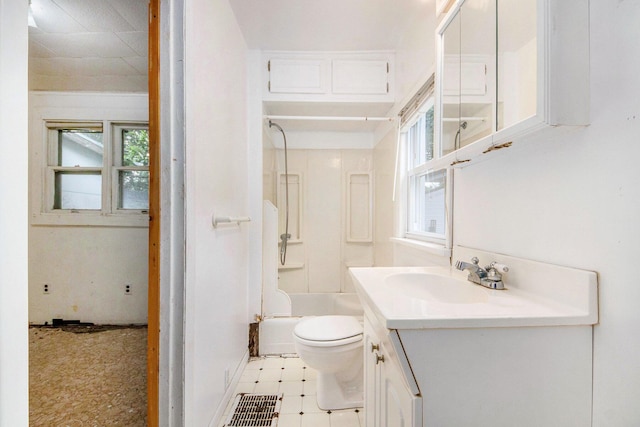 1137 Merrifield St SE, Grand Rapids, MI 49507 - full bath with vanity and tub / shower combination