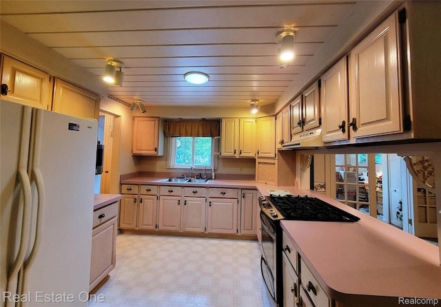 6637 Osbourn Dr, Caseville, MI 48725 - photo 29