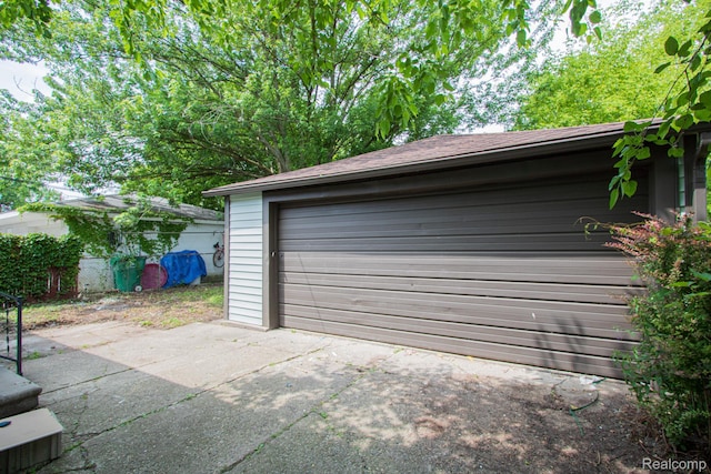 24917 Dale Ave, Eastpointe, MI 48021 - view of detached garage