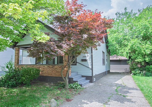 24917 Dale Ave, Eastpointe, MI 48021 - view of property hidden behind natural elements