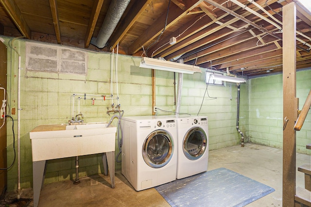 1975 Southwood Ave, Norton Shores, MI 49441 - laundry area featuring washing machine and dryer