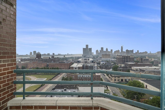 3320 Spinnaker Ln Unit 16D, Detroit, MI 48207 - view of city skyline