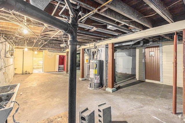 941 Mcreynolds Ave NW, Grand Rapids, MI 49504 - unfinished below grade area with water heater