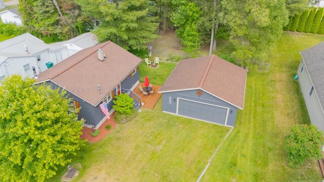 122 Pinewood Dr, Houghton Lake, MI 48629