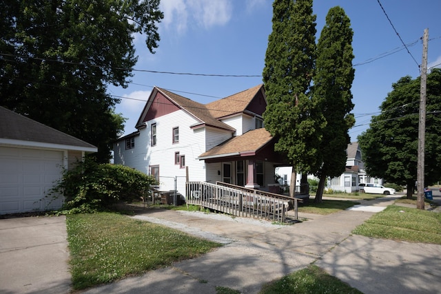 246 Powell St SE, Grand Rapids, MI 49507 - view of front of house with a porch